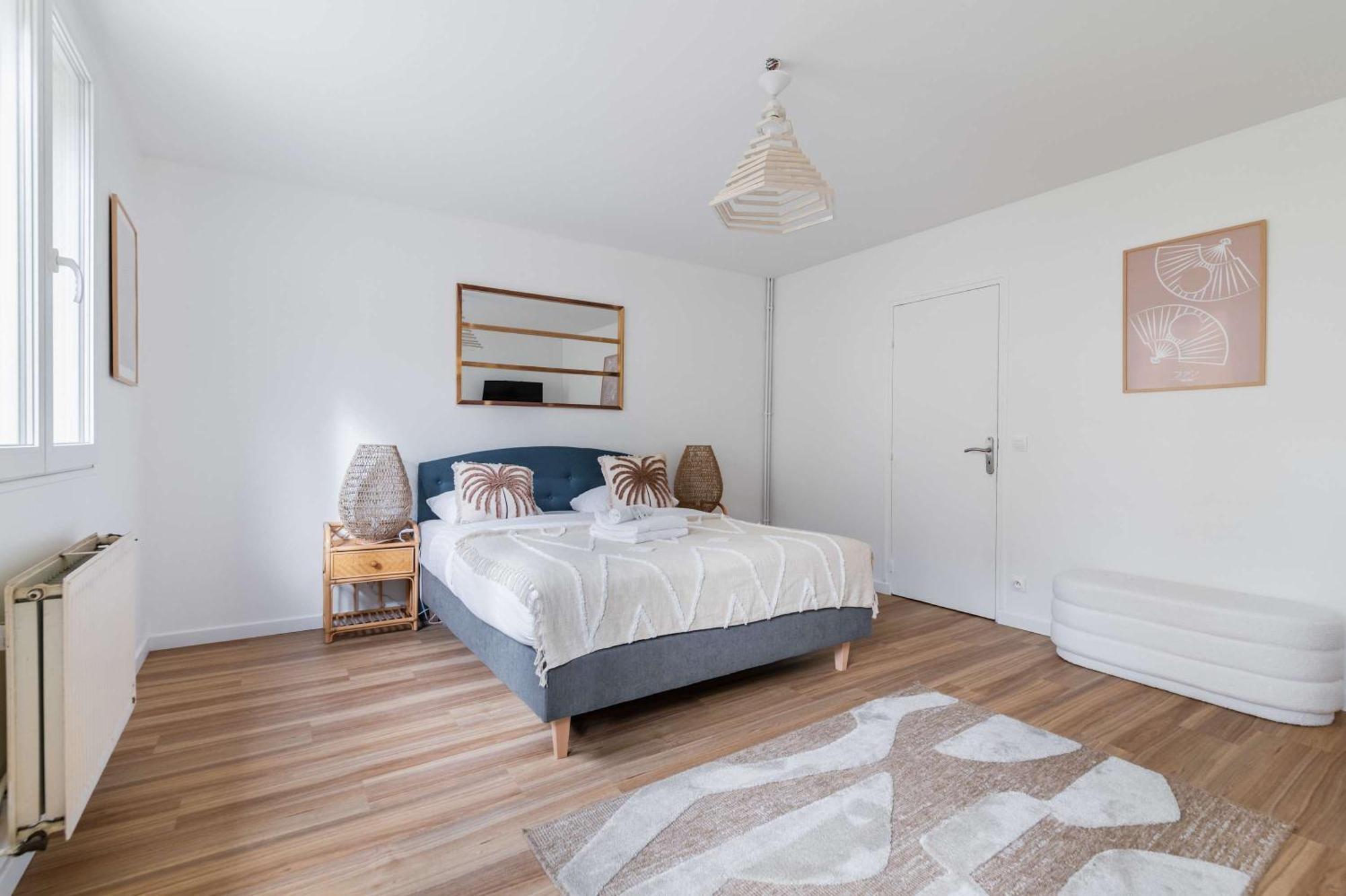 Villa Romainville Paris Pour 8 Personnes - Flat-Guest Екстериор снимка
